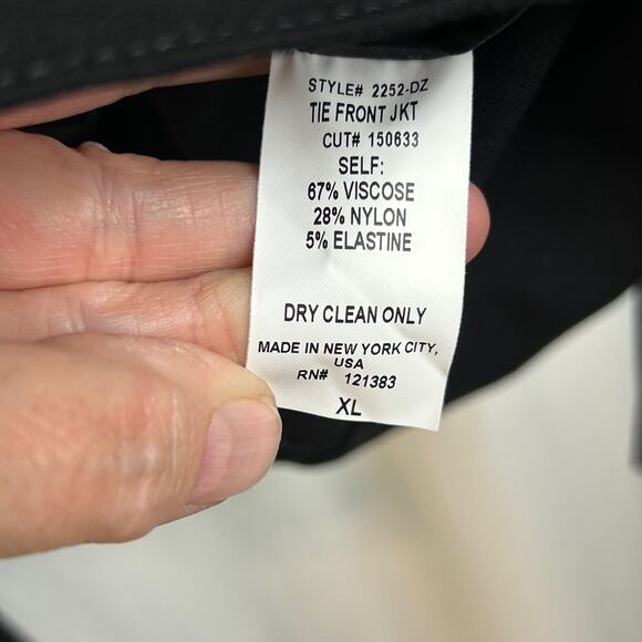 Garfield & Marks "The Front Jacket"  Tie Front Black Women's Plus Size XL NWT - Picture 10 of 10